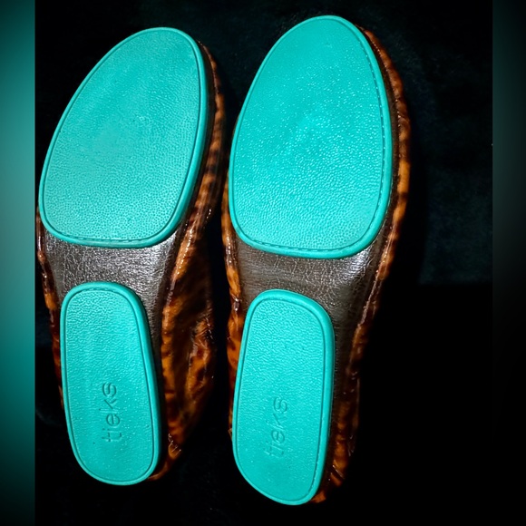 Tieks Tortoise Ballet Flats - Picture 4 of 9